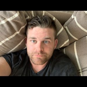 Meet your Posher, Travis